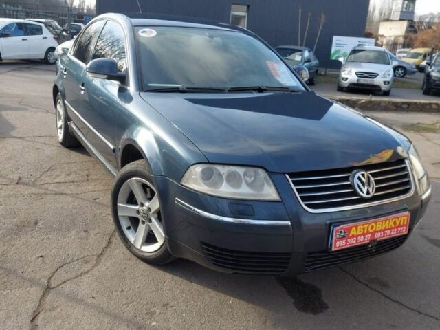 Синій Фольксваген Пассат, об'ємом двигуна 2 л та пробігом 240 тис. км за 4200 $, фото 1 на Automoto.ua