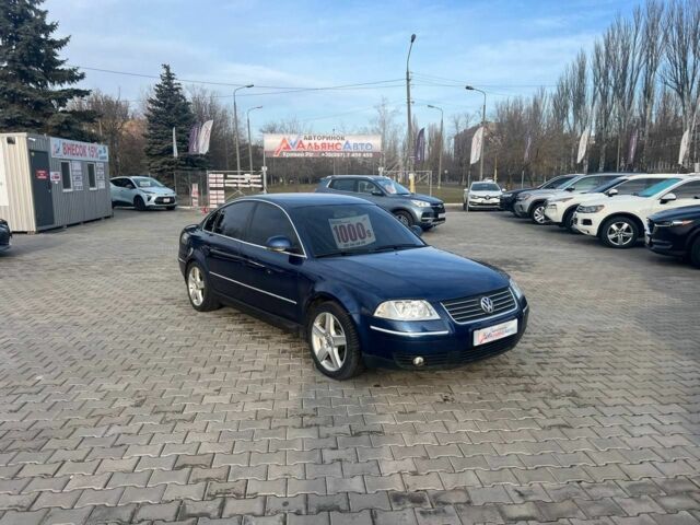 Синий Фольксваген Пассат, объемом двигателя 2.8 л и пробегом 251 тыс. км за 5400 $, фото 1 на Automoto.ua