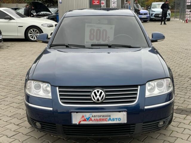 Синий Фольксваген Пассат, объемом двигателя 2.8 л и пробегом 244 тыс. км за 5400 $, фото 1 на Automoto.ua