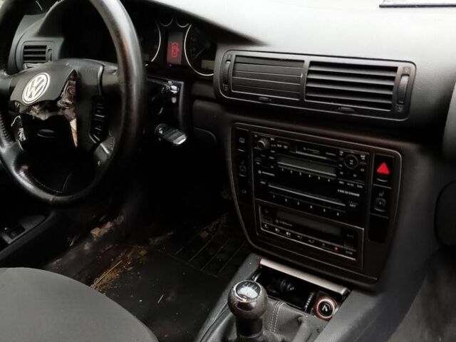 Синий Фольксваген Пассат, объемом двигателя 0 л и пробегом 322 тыс. км за 800 $, фото 1 на Automoto.ua