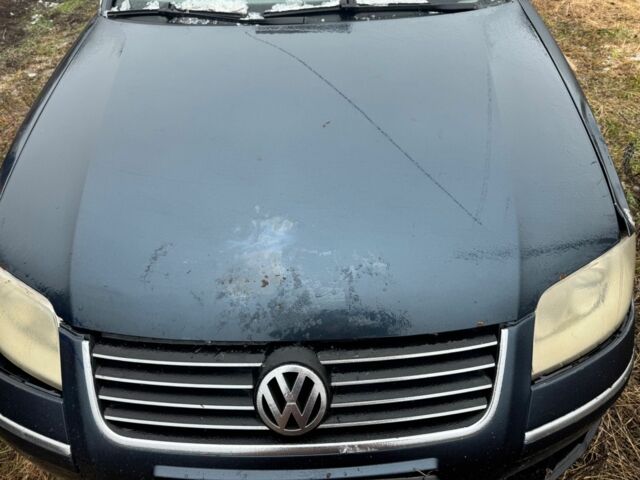 Синий Фольксваген Пассат, объемом двигателя 1.8 л и пробегом 260 тыс. км за 1800 $, фото 1 на Automoto.ua