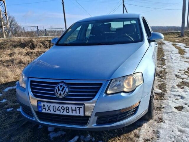 Синій Фольксваген Пассат, об'ємом двигуна 1.6 л та пробігом 219 тис. км за 3900 $, фото 1 на Automoto.ua