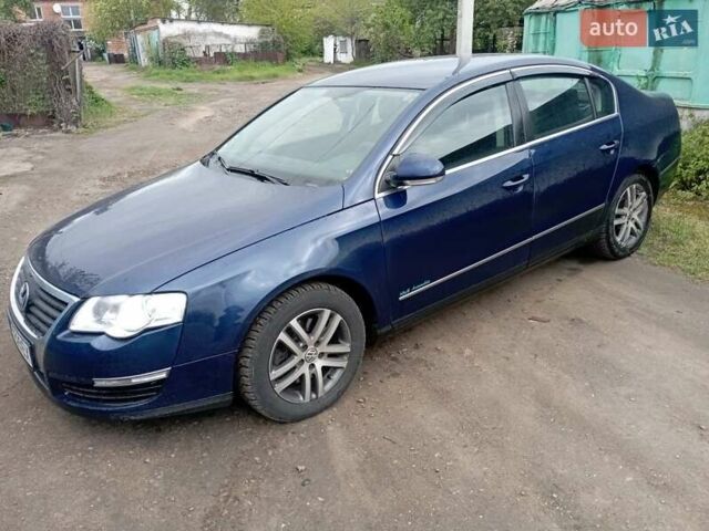 Синий Фольксваген Пассат, объемом двигателя 2 л и пробегом 170 тыс. км за 5300 $, фото 1 на Automoto.ua