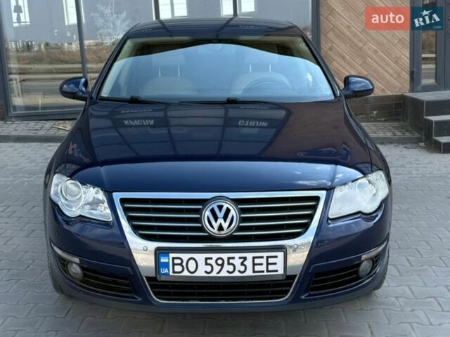 Синий Фольксваген Пассат, объемом двигателя 1.98 л и пробегом 287 тыс. км за 5600 $, фото 1 на Automoto.ua