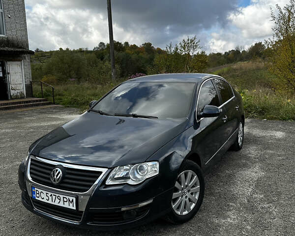 Синий Фольксваген Пассат, объемом двигателя 1.98 л и пробегом 235 тыс. км за 5300 $, фото 1 на Automoto.ua