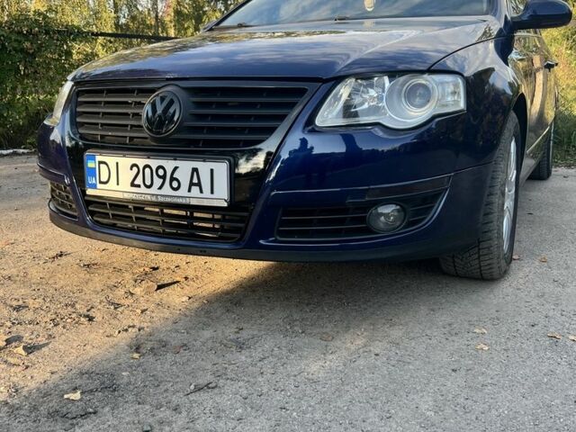 Синій Фольксваген Пассат, об'ємом двигуна 2 л та пробігом 430 тис. км за 4717 $, фото 1 на Automoto.ua