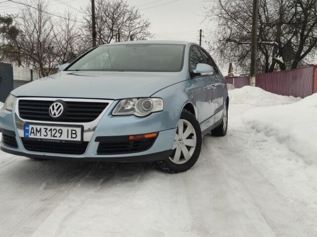 Синий Фольксваген Пассат, объемом двигателя 1.9 л и пробегом 365 тыс. км за 6200 $, фото 1 на Automoto.ua