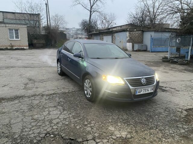 Синій Фольксваген Пассат, об'ємом двигуна 2 л та пробігом 272 тис. км за 4555 $, фото 1 на Automoto.ua