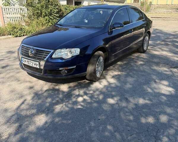 Синий Фольксваген Пассат, объемом двигателя 1.6 л и пробегом 225 тыс. км за 6700 $, фото 1 на Automoto.ua