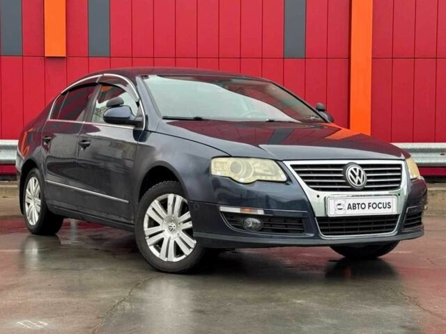Синий Фольксваген Пассат, объемом двигателя 2 л и пробегом 325 тыс. км за 6990 $, фото 1 на Automoto.ua