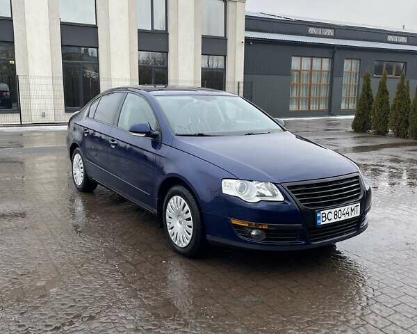 Синій Фольксваген Пассат, об'ємом двигуна 1.6 л та пробігом 183 тис. км за 6300 $, фото 1 на Automoto.ua