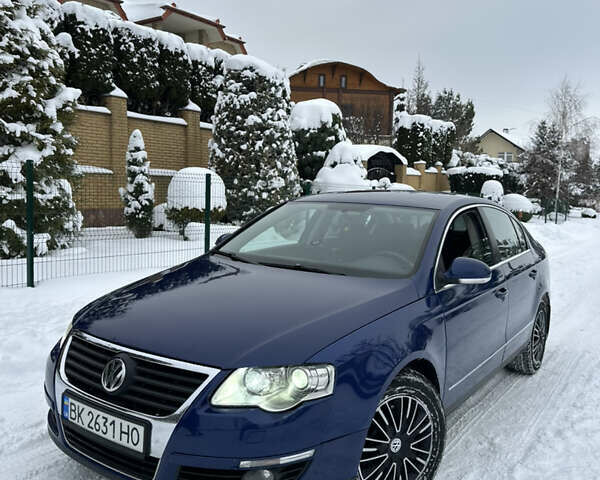 Синий Фольксваген Пассат, объемом двигателя 1.97 л и пробегом 340 тыс. км за 5500 $, фото 1 на Automoto.ua