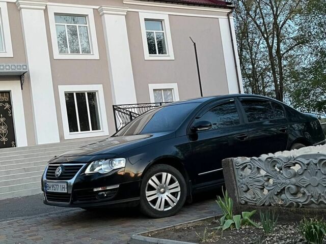 Синій Фольксваген Пассат, об'ємом двигуна 2 л та пробігом 255 тис. км за 5500 $, фото 1 на Automoto.ua
