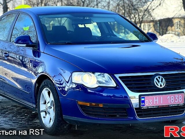 Синий Фольксваген Пассат, объемом двигателя 1.6 л и пробегом 25200 тыс. км за 6100 $, фото 1 на Automoto.ua