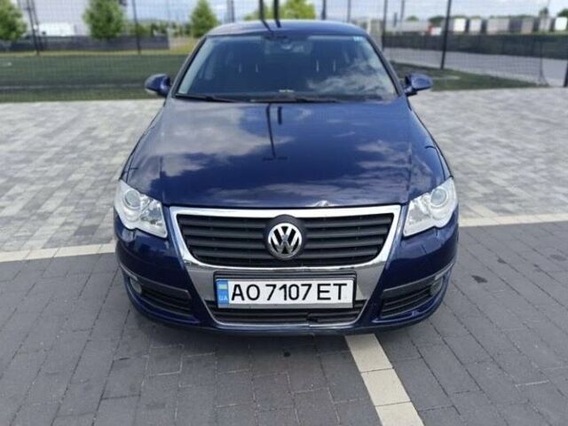 Синій Фольксваген Пассат, об'ємом двигуна 1.6 л та пробігом 255 тис. км за 4500 $, фото 1 на Automoto.ua