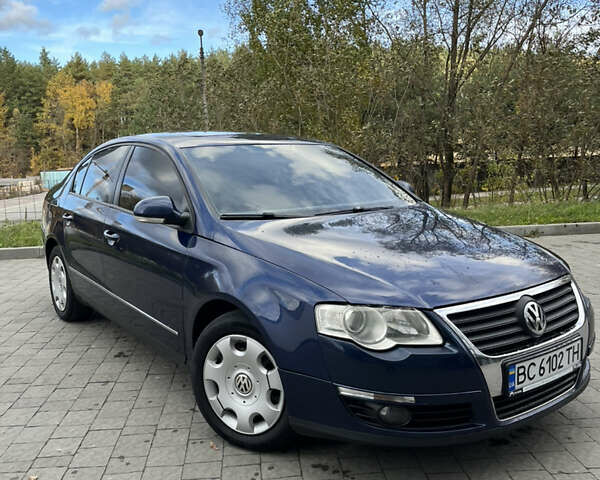 Синій Фольксваген Пассат, об'ємом двигуна 1.98 л та пробігом 320 тис. км за 5000 $, фото 1 на Automoto.ua