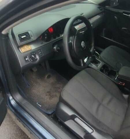 Синий Фольксваген Пассат, объемом двигателя 1.98 л и пробегом 180 тыс. км за 6500 $, фото 1 на Automoto.ua