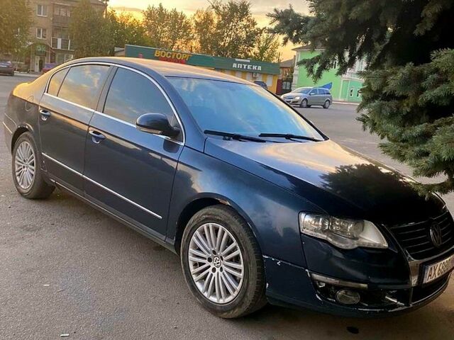 Синій Фольксваген Пассат, об'ємом двигуна 3.2 л та пробігом 320 тис. км за 4000 $, фото 1 на Automoto.ua