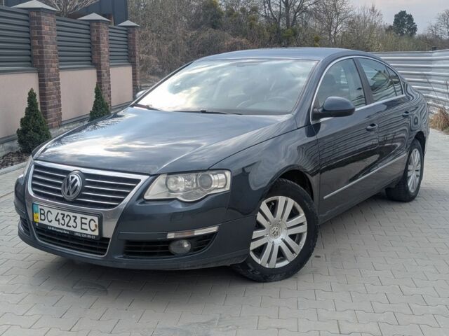 Синій Фольксваген Пассат, об'ємом двигуна 1.8 л та пробігом 255 тис. км за 4900 $, фото 1 на Automoto.ua