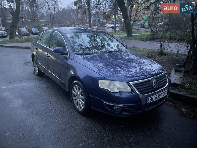 Синій Фольксваген Пассат, об'ємом двигуна 2 л та пробігом 370 тис. км за 7000 $, фото 1 на Automoto.ua