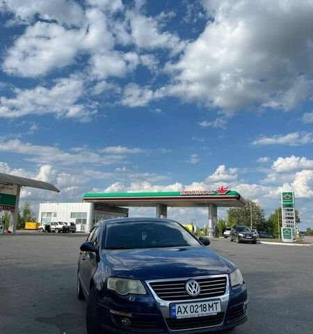 Синій Фольксваген Пассат, об'ємом двигуна 1.8 л та пробігом 292 тис. км за 7000 $, фото 1 на Automoto.ua