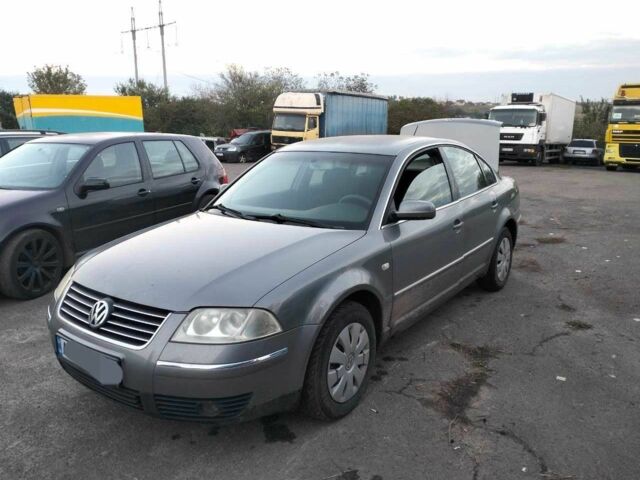 Синий Фольксваген Пассат, объемом двигателя 1.4 л и пробегом 309 тыс. км за 4800 $, фото 1 на Automoto.ua