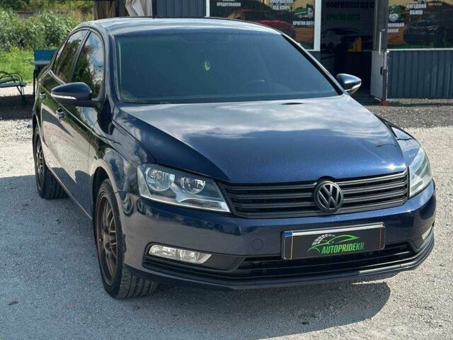 Синій Фольксваген Пассат, об'ємом двигуна 1.8 л та пробігом 267 тис. км за 7650 $, фото 1 на Automoto.ua