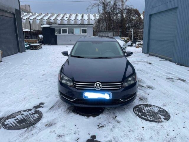 Синий Фольксваген Пассат, объемом двигателя 2.5 л и пробегом 238 тыс. км за 8500 $, фото 1 на Automoto.ua