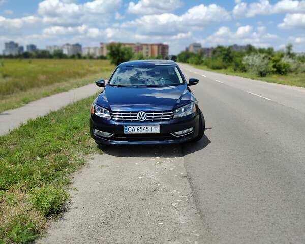 Синій Фольксваген Пассат, об'ємом двигуна 2.5 л та пробігом 213 тис. км за 10500 $, фото 1 на Automoto.ua