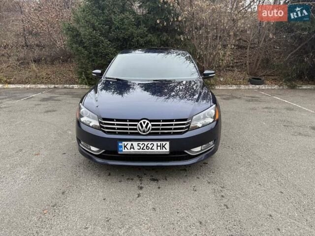 Синій Фольксваген Пассат, об'ємом двигуна 2.5 л та пробігом 127 тис. км за 11900 $, фото 1 на Automoto.ua