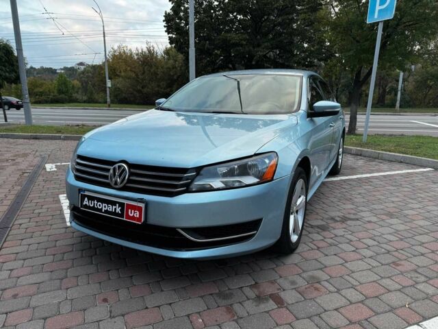 Синий Фольксваген Пассат, объемом двигателя 2.5 л и пробегом 330 тыс. км за 6790 $, фото 1 на Automoto.ua