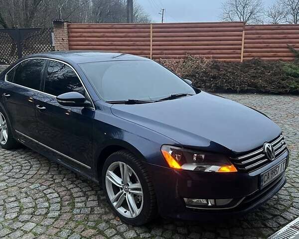 Фольксваген Пассат 2012 в Балте на Automoto.ua Синий Фольксваген Пассат, объемом двигателя 2 л и пробегом 260 тыс. км за 13400 $, фото 1 на Automoto.ua