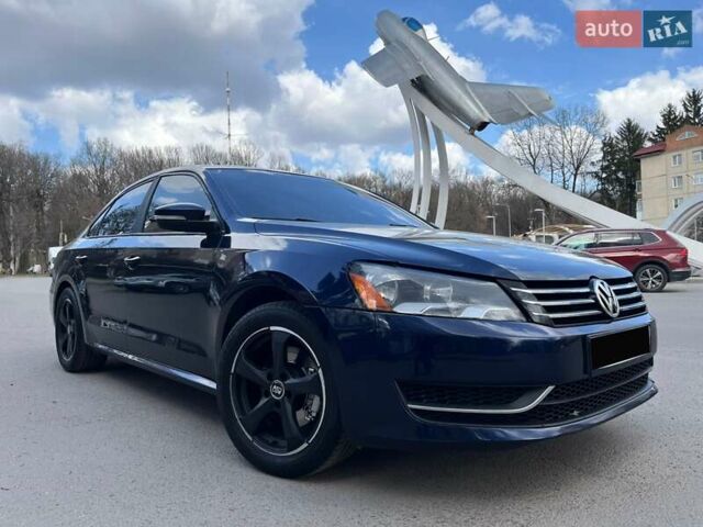 Синий Фольксваген Пассат, объемом двигателя 2.5 л и пробегом 304 тыс. км за 9999 $, фото 1 на Automoto.ua
