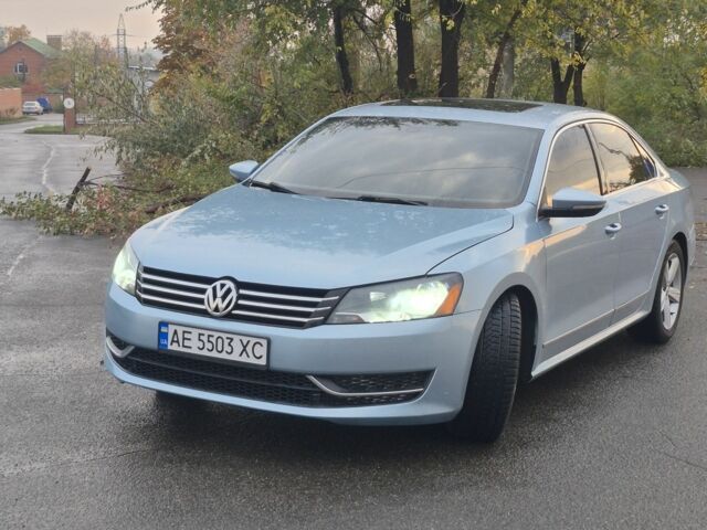 Синий Фольксваген Пассат, объемом двигателя 2.5 л и пробегом 305 тыс. км за 9200 $, фото 1 на Automoto.ua