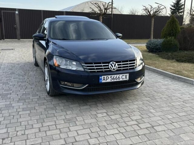 Синій Фольксваген Пассат, об'ємом двигуна 2 л та пробігом 175 тис. км за 12800 $, фото 1 на Automoto.ua