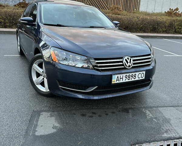 Синий Фольксваген Пассат, объемом двигателя 2.48 л и пробегом 193 тыс. км за 10800 $, фото 1 на Automoto.ua