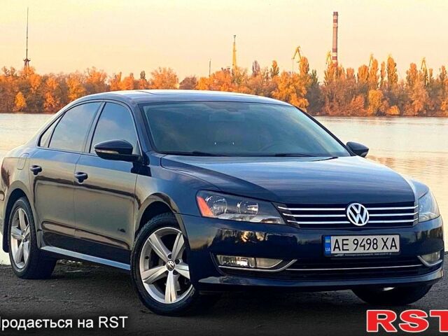 Синий Фольксваген Пассат, объемом двигателя 2 л и пробегом 280 тыс. км за 11450 $, фото 1 на Automoto.ua
