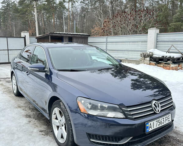 Синий Фольксваген Пассат, объемом двигателя 2.5 л и пробегом 276 тыс. км за 9500 $, фото 1 на Automoto.ua