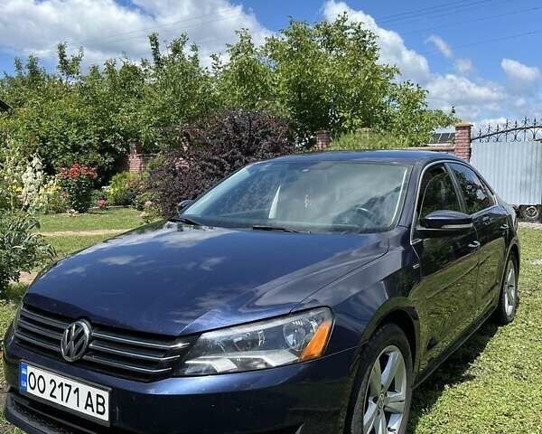 Синий Фольксваген Пассат, объемом двигателя 1.8 л и пробегом 260 тыс. км за 8200 $, фото 1 на Automoto.ua