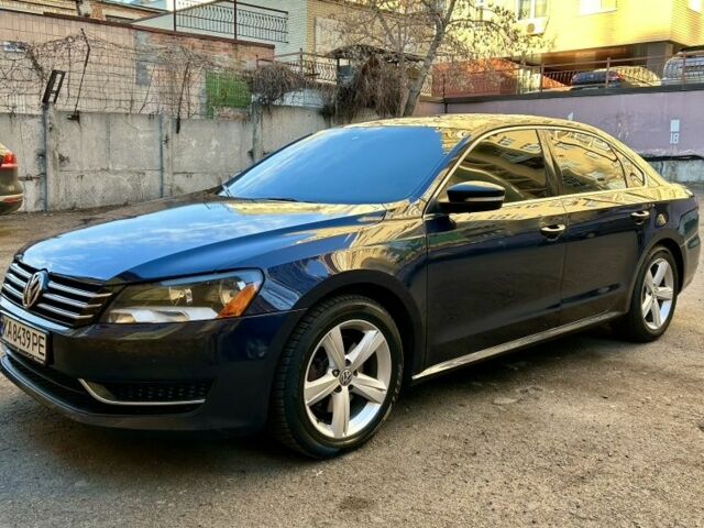 Синій Фольксваген Пассат, об'ємом двигуна 2.5 л та пробігом 327 тис. км за 9200 $, фото 1 на Automoto.ua