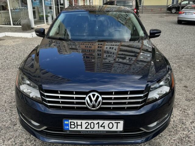 Синій Фольксваген Пассат, об'ємом двигуна 2 л та пробігом 192 тис. км за 12000 $, фото 1 на Automoto.ua