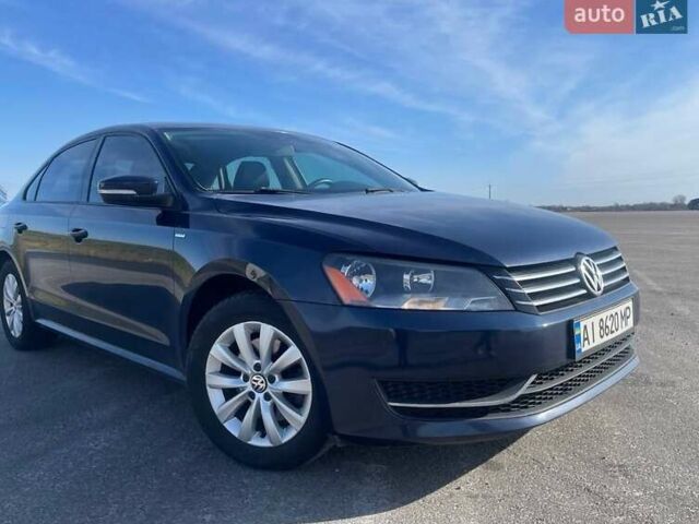 Синий Фольксваген Пассат, объемом двигателя 1.8 л и пробегом 176 тыс. км за 9000 $, фото 1 на Automoto.ua