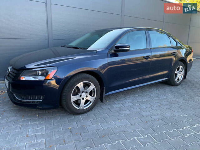 Синий Фольксваген Пассат, объемом двигателя 1.8 л и пробегом 194 тыс. км за 8990 $, фото 1 на Automoto.ua