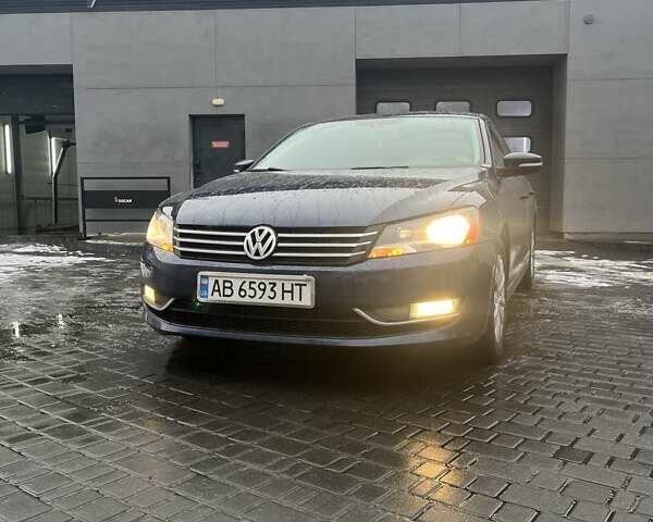 Синий Фольксваген Пассат, объемом двигателя 1.8 л и пробегом 209 тыс. км за 11000 $, фото 1 на Automoto.ua