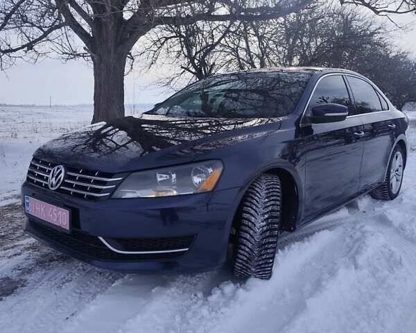 Синий Фольксваген Пассат, объемом двигателя 2 л и пробегом 220 тыс. км за 12700 $, фото 1 на Automoto.ua