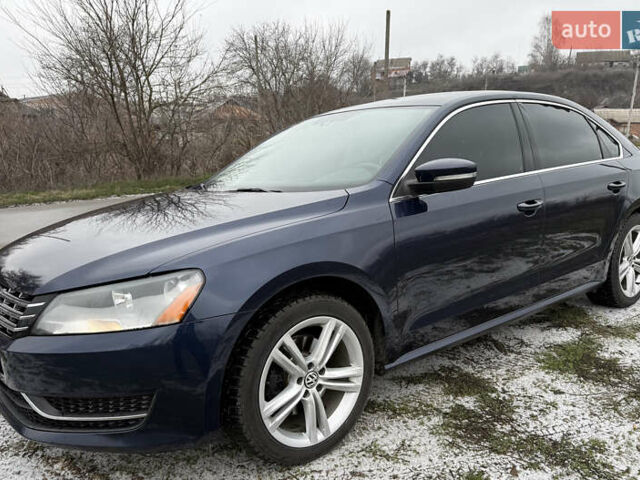 Синій Фольксваген Пассат, об'ємом двигуна 2 л та пробігом 220 тис. км за 11999 $, фото 1 на Automoto.ua