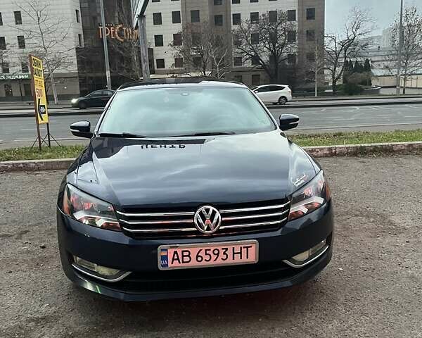 Синий Фольксваген Пассат, объемом двигателя 1.8 л и пробегом 190 тыс. км за 11000 $, фото 1 на Automoto.ua