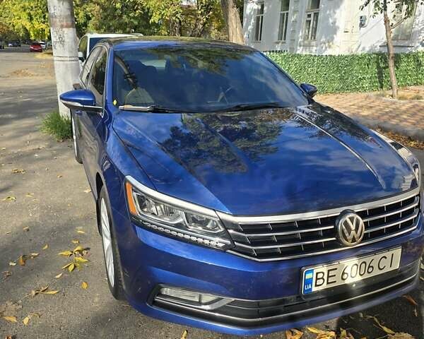 Синій Фольксваген Пассат, об'ємом двигуна 3.6 л та пробігом 155 тис. км за 16000 $, фото 1 на Automoto.ua