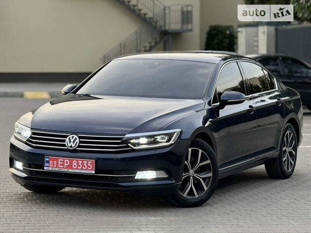 Синий Фольксваген Пассат, объемом двигателя 2 л и пробегом 259 тыс. км за 15400 $, фото 1 на Automoto.ua