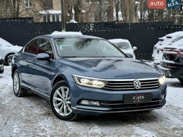 Синій Фольксваген Пассат, об'ємом двигуна 1.8 л та пробігом 245 тис. км за 14800 $, фото 1 на Automoto.ua